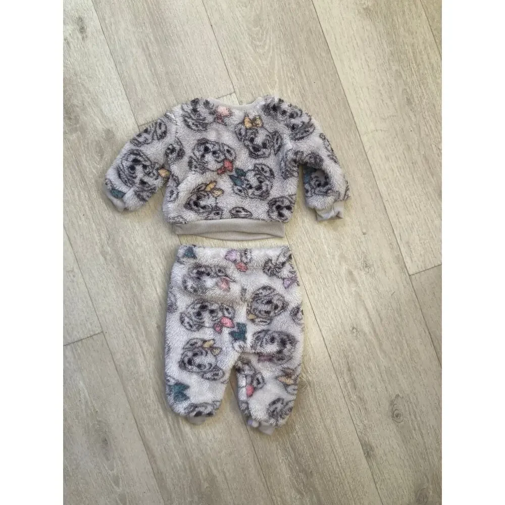 Disney Baby Plush Sweat Suit, Size 3-6 Months